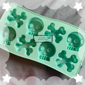 Skull & Bone Mold